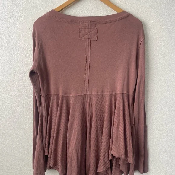 We The Free Clover Babydoll Split Neck Top Women’s Size XS Antique Oak - Picture 9 of 10